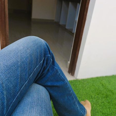 Yellow Homestay - Modern 2Bhk Ac Stay Jabalpur Luaran gambar