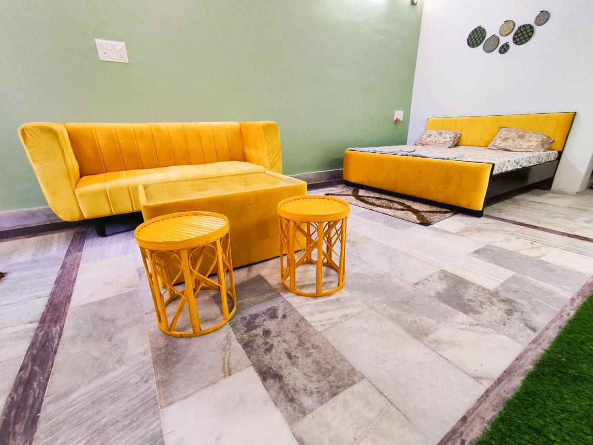 Yellow Homestay - Modern 2Bhk Ac Stay Jabalpur Luaran gambar